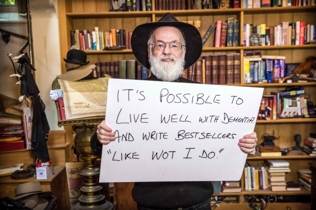 Terry Pratchett deltok i en større opplysningskampanje om Alzheimers i Storbritannia.